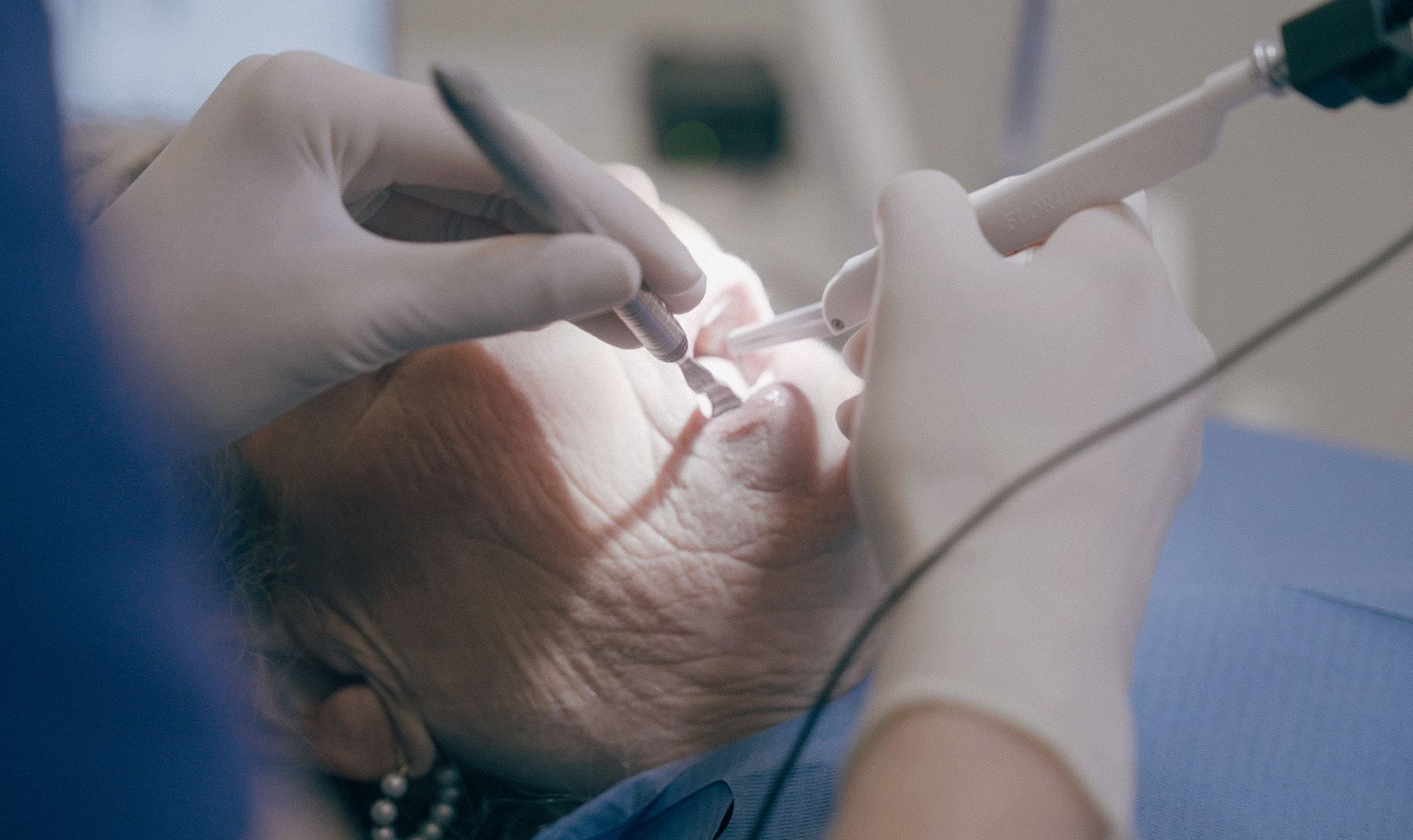 Clinica_Periodontia_Tratamiento_Periodoncia_02_movil 